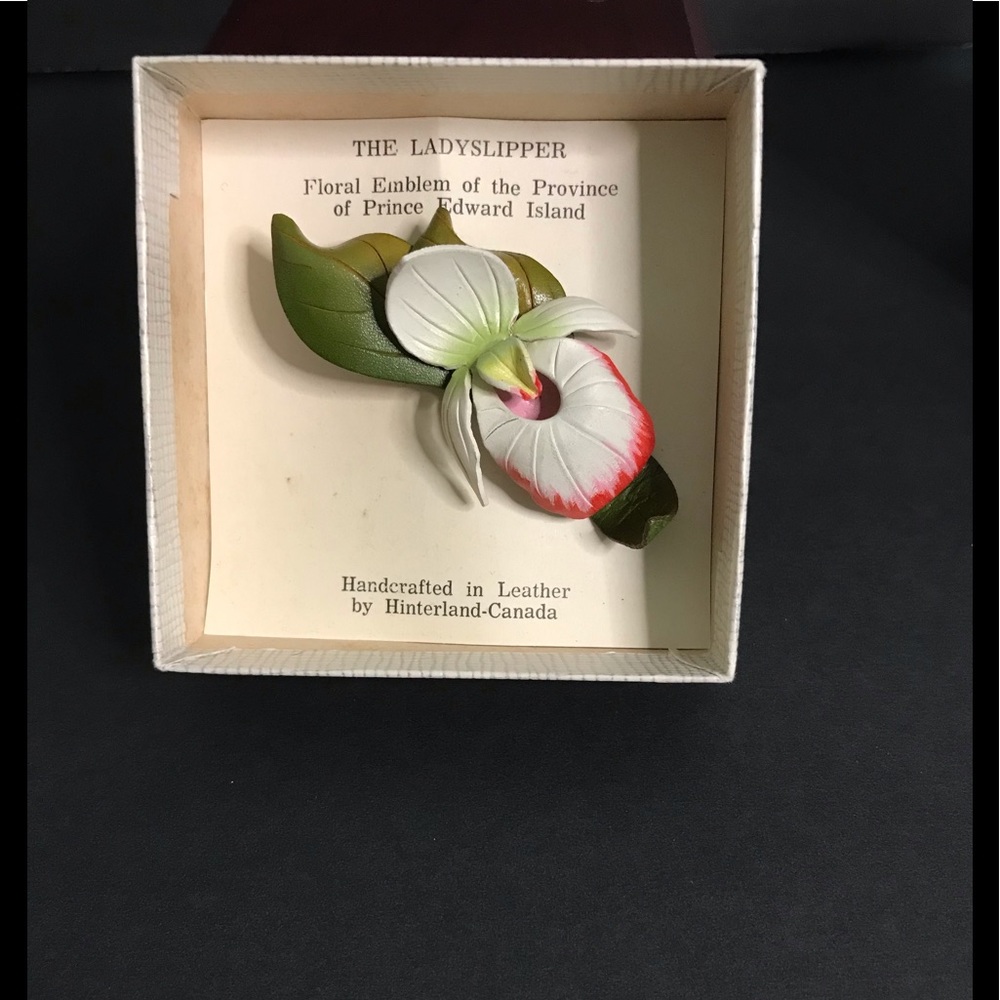 Vtg Handcrafted Leather Brooch, “The Ladyslipper”